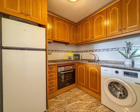 TWO-BEDROOM APARTMENT – FORMENTERA DEL SEGURA - Photo 4