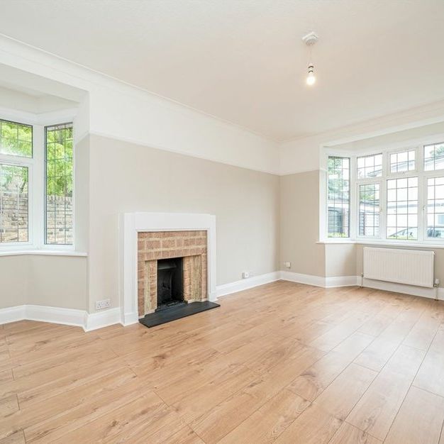 Kelvin Drive - Photo 1