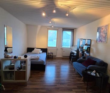 Größes WG-Zimmer in zentraler Lage - Photo 1