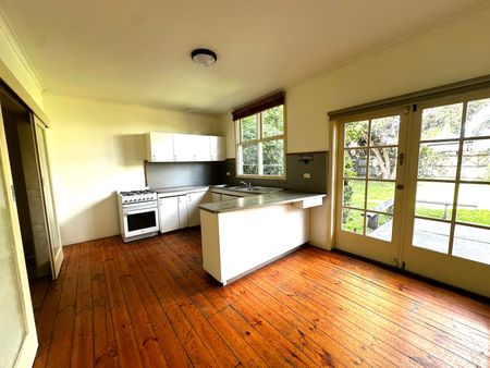 16 Grange Road, Alphington - Photo 3