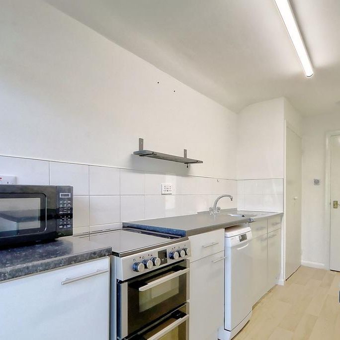 1 bedroom semi-detached bungalow to rent - Photo 1