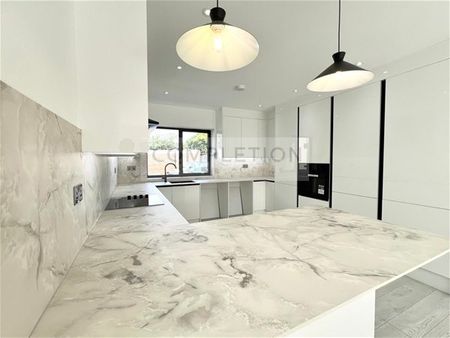 Mount Pleasant Road, Waltham Forest, London - Photo 2