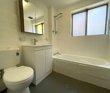 Two Bedroom Unit in Prime Parramatta Location - Photo 4
