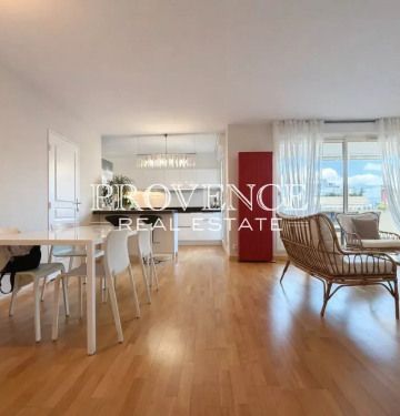 Appartement • Le Rouet - Photo 3