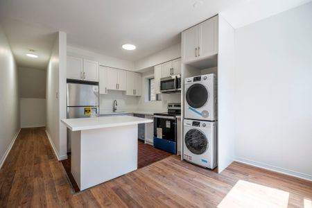 For Lease - 1969 queen Street Unit# 2, Toronto, Ontario - Photo 2