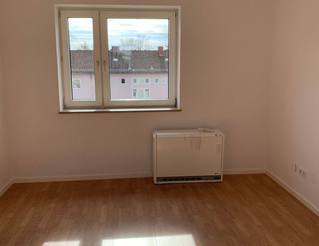 Mietwohnung in München - Helle 2-Zimmer Wohnung mit neuem Parkettboden - Foto 1