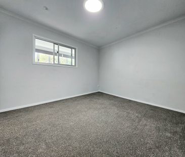 Spacious 2-Bedroom Apartment in Papakura - Water Included! - Photo 1