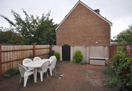 4 bedroom house to rent - Photo 3