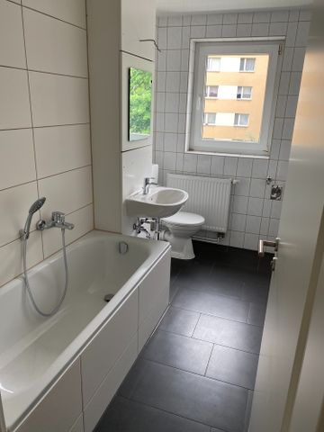 Dreizimmerwohnung in grüner und ruhiger Lage von Kamenz! Mit Balkon! - Foto 3