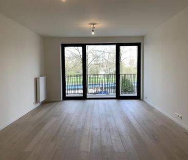 Appartement te huur - Photo 1