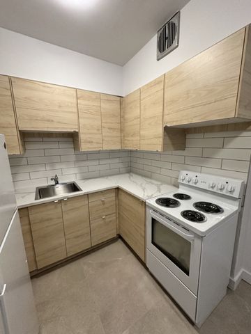 3484 Rue Stanley, #210 - Photo 4