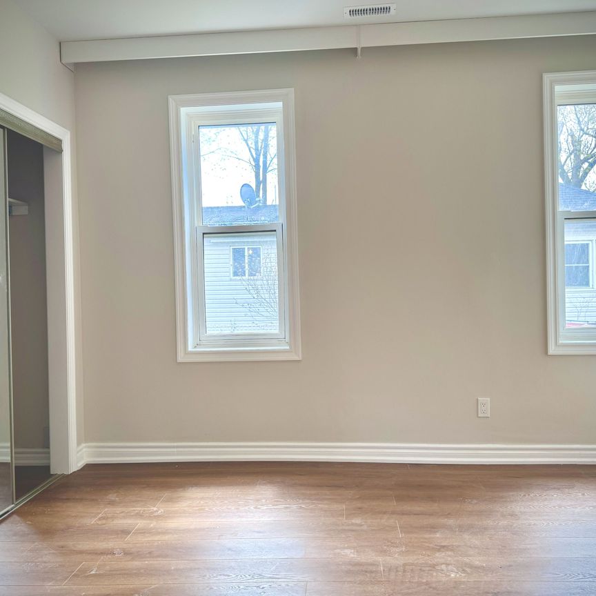 For Lease - 831 Beach Boulevard Unit# 101, Hamilton, Ontario - Photo 1