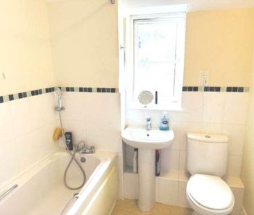 Moonstone Court, High Wycombe, HP12 - Photo 2