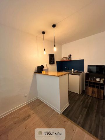 Location Appartement 2 pièces 41m² MARSEILLE 2ème - Photo 4