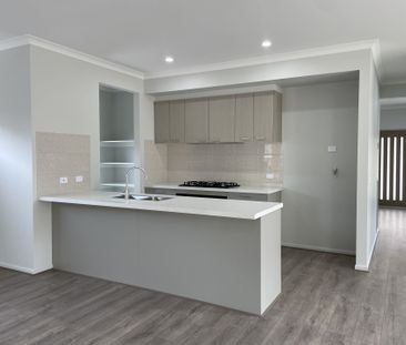 Brand-New 5-Bedroom Home Opposite The Dunes Village - Photo 6