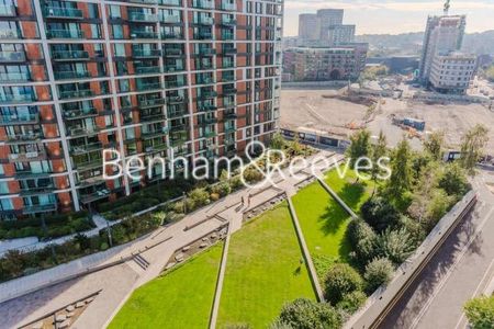 Brigadier Walk, Royal Arsenal Riverside, SE18 - Photo 2