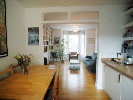2 Bed Maisonette, David's Road, SE23 - Photo 2