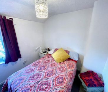 2 bedroom terraced house to rent - Photo 5