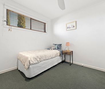 6/2 Kendall Street, Essendon VIC 3040 - Photo 6