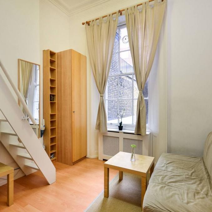 Studio to rent - Photo 1