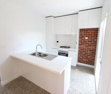 2/30 Keele Street, Collingwood VIC 3066 - Photo 4