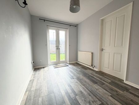 The Sandfield, Tewkesbury - Photo 3