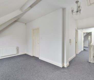 London Road, High Wycombe, Buckinghamshire,HP11 - Photo 4