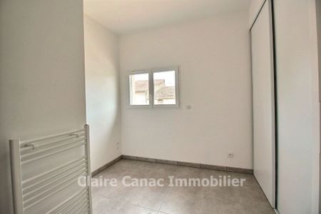 Location Appartement 2 pièces 27m² LABRUGUIERE 81290 - Photo 2