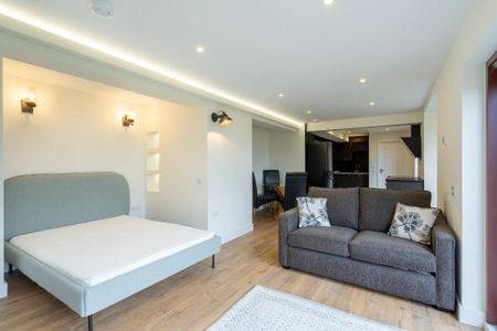 Studio to rent - Photo 2