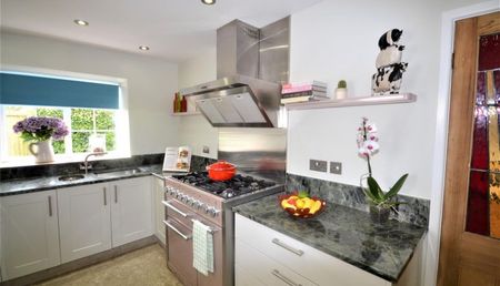 Cowslip Cottage, 30a Fore Street, Silverton - Photo 5