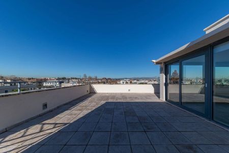 4 room luxury penthouse for rent in Madrid, Autonomous Region of Madrid - Photo 5