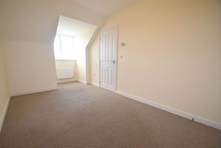 3 bedroom terraced house to rent - Photo 2