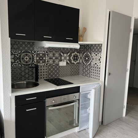 PAU NORD - APPARTEMENT T1 BIS MEUBLE - Photo 3