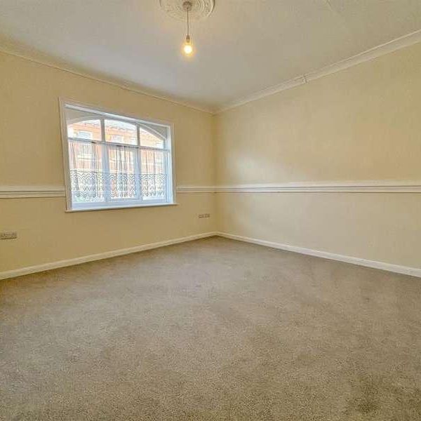 Moorland Road, Scarborough, YO12 - Photo 1