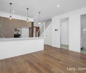 Luxurious Rental Living in Parramatta! - Photo 4