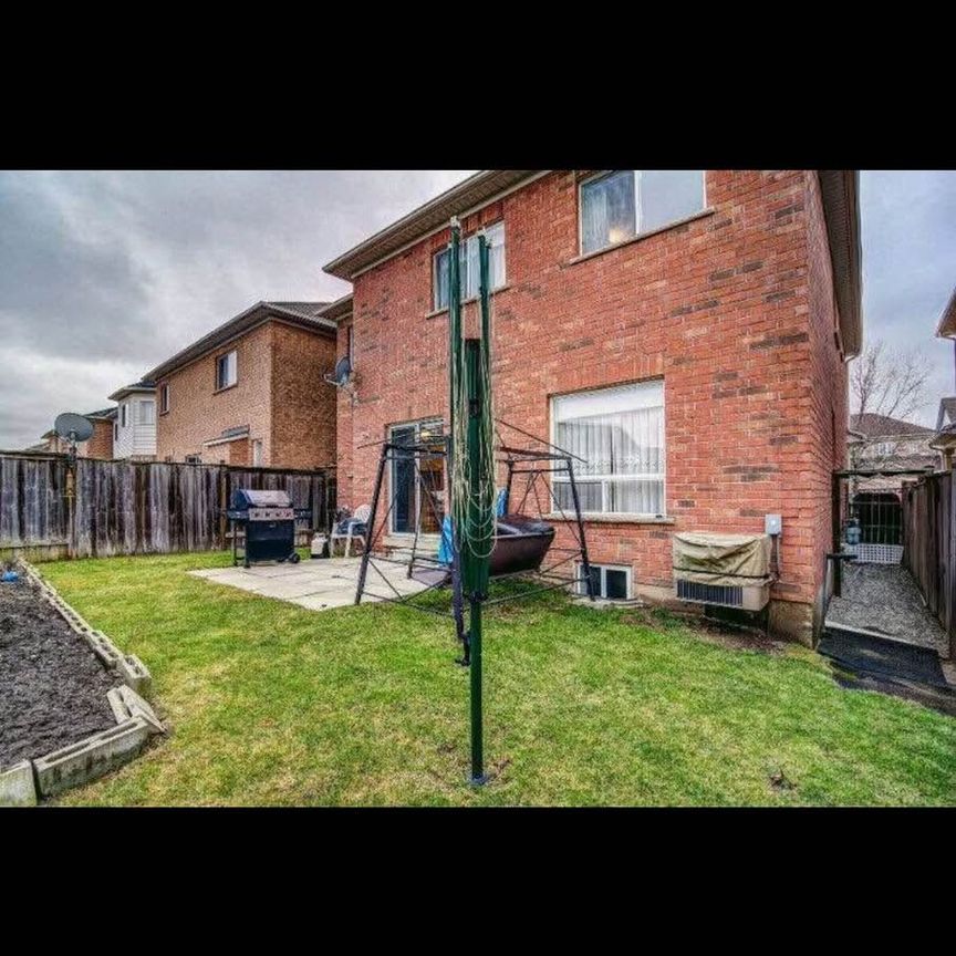 For Lease - 5 Gabrielle Drive Unit# Bsmt, Brampton, Ontario - Photo 2