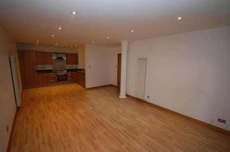 East Float Quay Dock Road Birkenhead, CH41 - Photo 4