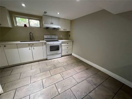 Detached Home For Lease | E8112032 - Photo 5