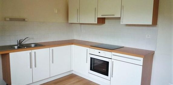 Location Appartement 2 pièces 48m² LORIENT 56100 - Photo 2