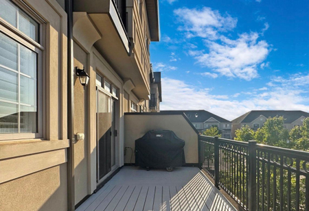 For Lease - 114 Puccini Drive, Richmond Hill, Ontario - Photo 2