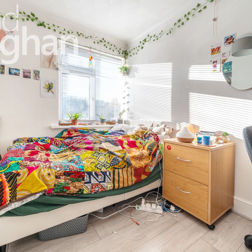 5 bedroom semi-detached house to rent - Photo 1