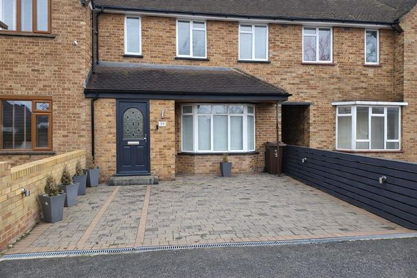 3 bedroom terraced house to rent - Photo 1