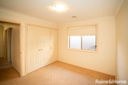 Family-friendly home in an ideal location - Photo 2