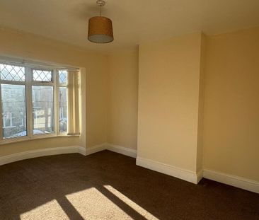 Kyle Avenue - Photo 4