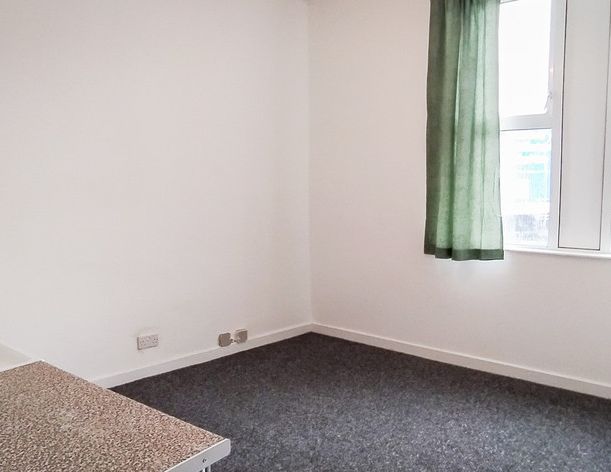 1 Bedroom Bedsit For Rent - Photo 1