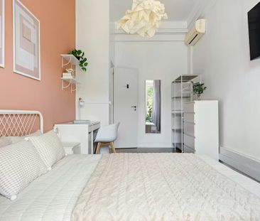 Avenida de Sidónio Pais, Lisbon, Lisbon 1050-215 - Photo 5