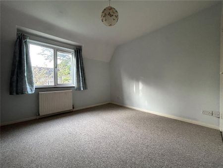 4 bedroom detached house to rent - Photo 5