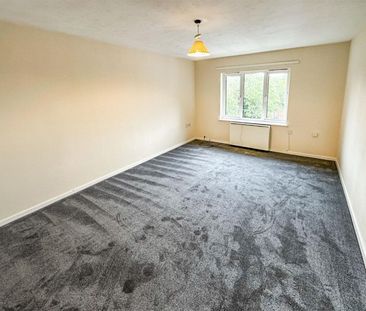 2 BED Flat To rent - Photo 1
