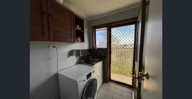 COSTAL LIVING - Photo 1