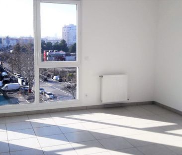 location Appartement T2 DE 40.4m² À VILLEURBANNE - Photo 2